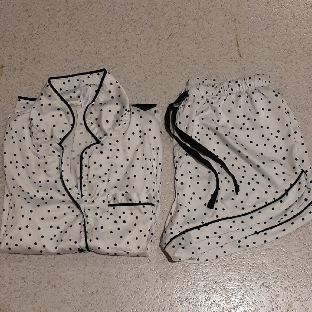 Stars Above  Pajama Set - White with Black Dots - Picture 4 of 5